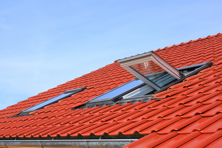 VELUX tetőablak beépítéssel: komplex szolgáltatás a tökéletes végeredményért